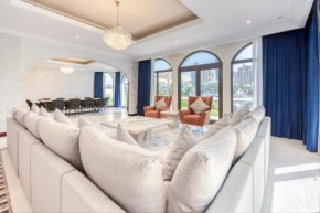 SOL Living - Exquisite 5BR Garden Villa w/Pool & Beach in Palm